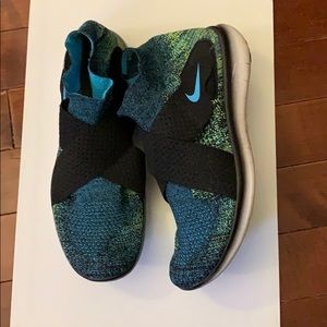 Nike FREE Flynit Green Blue Gradient Sneakers - 12